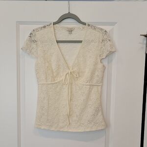 GUESS Los Angeles Cream Lace Top Lined Front Only V Neck Tie Size Medium
